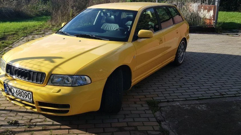 Audi S4 Avant B5 1998