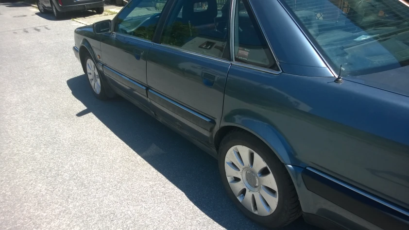 Audi V8 1993 - zdjęcie dodatkowe nr 2