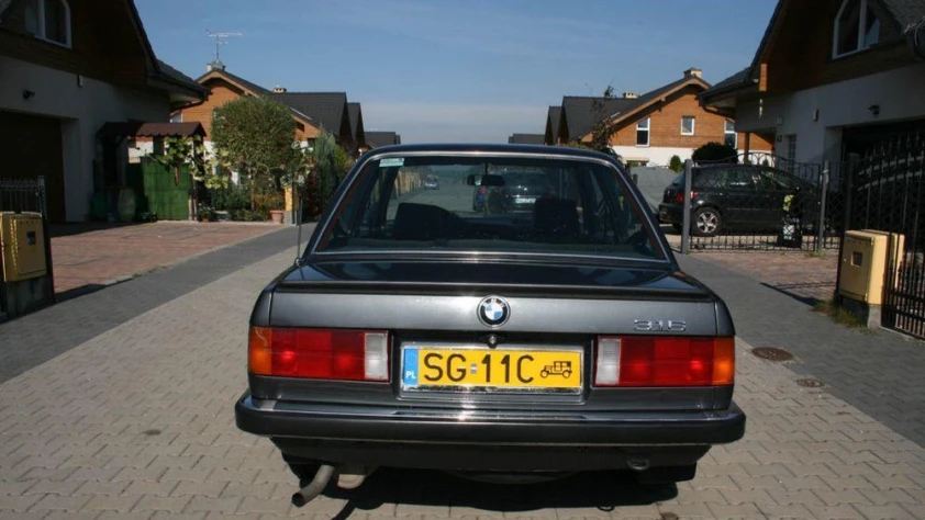 BMW Seria 3 E30 316  1984 - zdjęcie dodatkowe nr 2