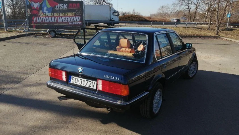BMW Seria 3 E30 320i  1987 - zdjęcie dodatkowe nr 9