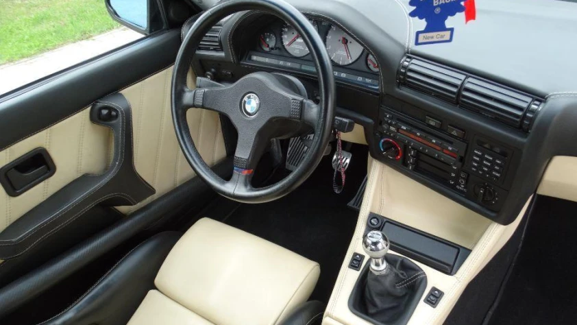 BMW Seria 3 E30 320i M-TECHNIC 1988 - zdjęcie dodatkowe nr 16