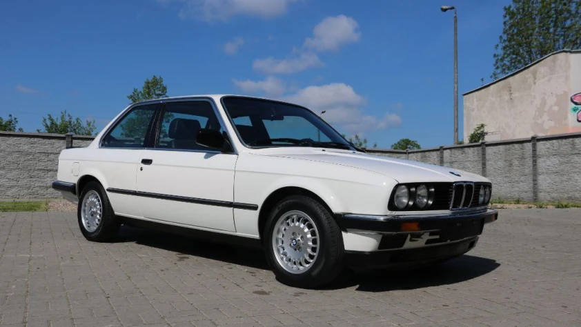 BMW Seria 3 E30 323i  1984 - zdjęcie dodatkowe nr 2