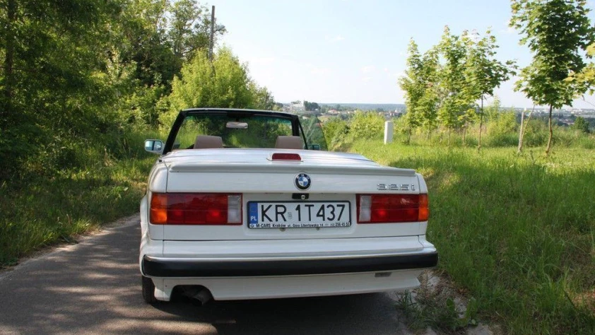 BMW Seria 3 E30 325i Cabrio 1988 - zdjęcie dodatkowe nr 6