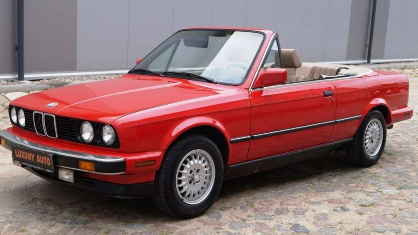 BMW Seria 3 E30 325i Cabrio 1990