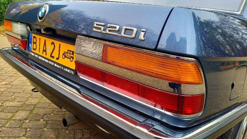 BMW Seria 5 E28 520i  1981 - zdjęcie dodatkowe nr 12