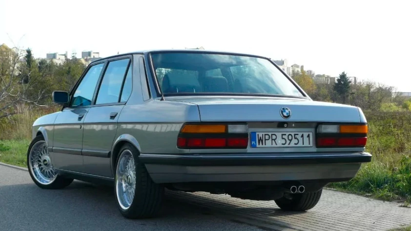 BMW Seria 5 E28 520iA 1987 - zdjęcie dodatkowe nr 3
