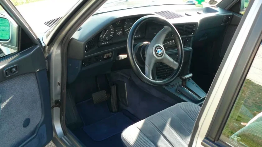 BMW Seria 5 E28 520iA 1987 - zdjęcie dodatkowe nr 5