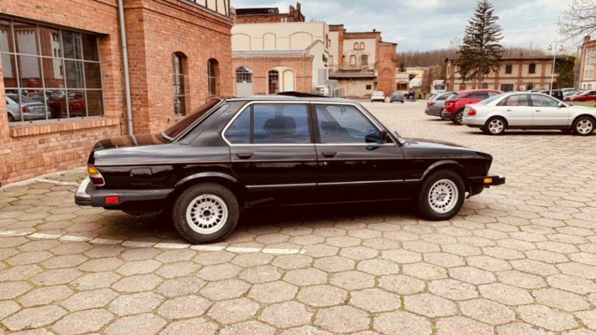 BMW Seria 5 E28 528E  1987 - zdjęcie dodatkowe nr 4