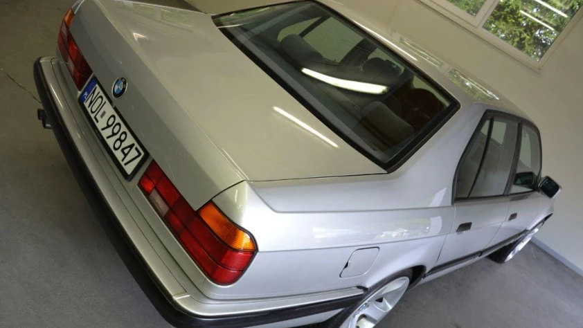 BMW Seria 7 E32 735  1989 - zdjęcie dodatkowe nr 10