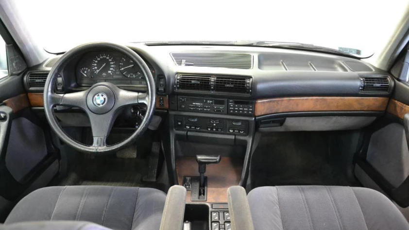 BMW Seria 7 E32 735  1989 - zdjęcie dodatkowe nr 22