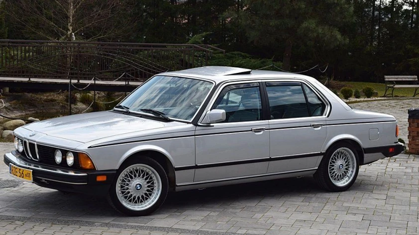 BMW Seria 7 E23 735iL 1986 - zdjęcie dodatkowe nr 1