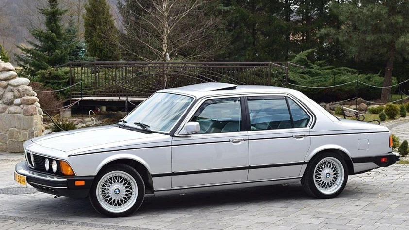 BMW Seria 7 E23 735iL 1986 - zdjęcie dodatkowe nr 3