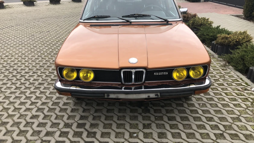 BMW Seria 5 E12 525 1977
