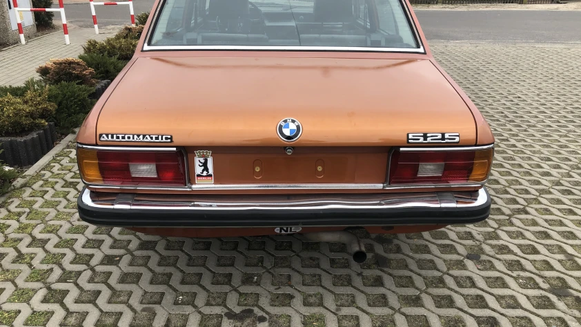 BMW Seria 5 E12 525 1977 - zdjęcie dodatkowe nr 3