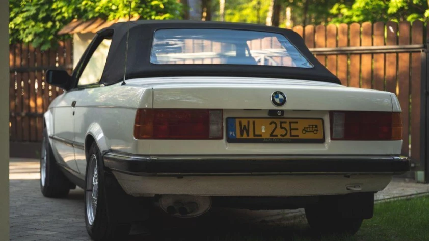 BMW Seria 3 E30 325i Cabriolet 1987 - zdjęcie dodatkowe nr 4