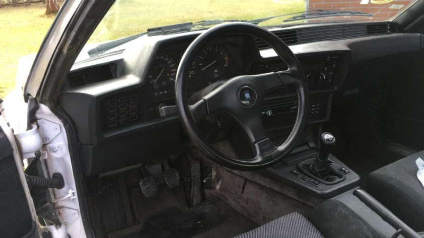 BMW Seria 6 E24 M635CSI 1984 - zdjęcie dodatkowe nr 5