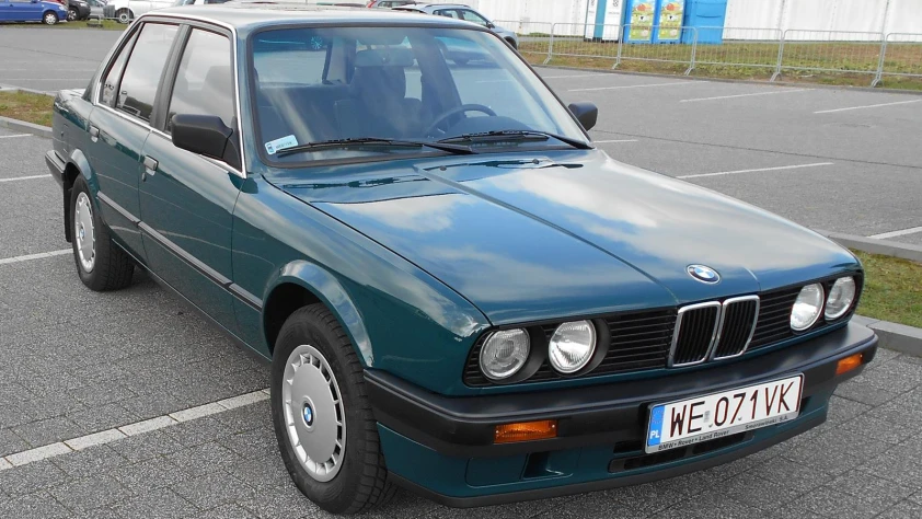 BMW Seria 3 E30 324TD  1990 - zdjęcie główne