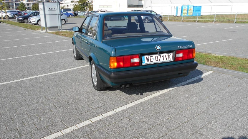BMW Seria 3 E30 324TD  1990 - zdjęcie dodatkowe nr 26