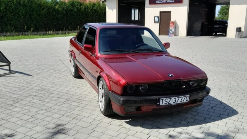 BMW Seria 3 E30 1992 - zdjęcie dodatkowe nr 1