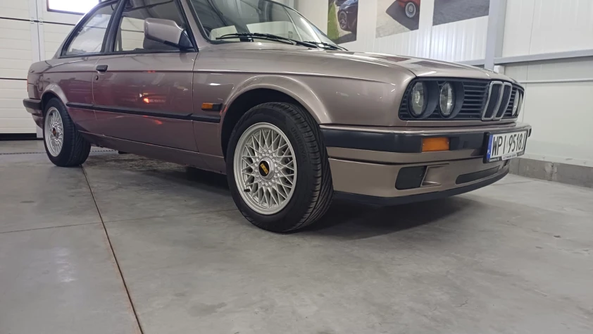 BMW E30 Seria 3 316i 1989