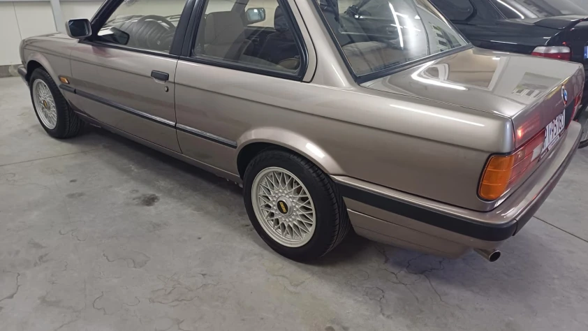 BMW E30 Seria 3 316i 1989 - zdjęcie dodatkowe nr 2