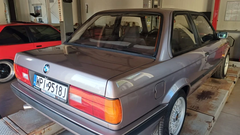 BMW E30 Seria 3 316i 1989 - zdjęcie dodatkowe nr 3