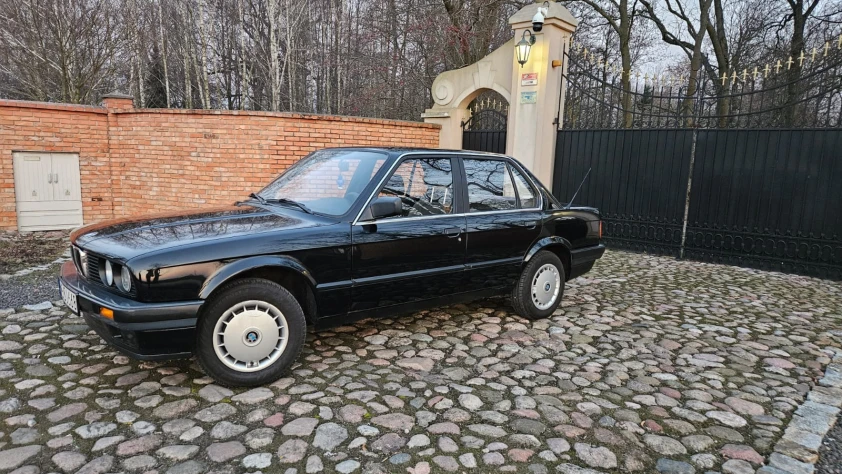 BMW Seria 3 316i 1990 - zdjęcie dodatkowe nr 1