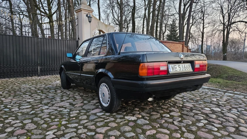 BMW Seria 3 316i 1990 - zdjęcie dodatkowe nr 3