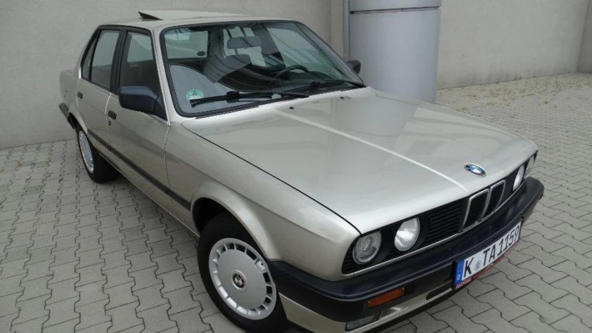 BMW Seria 3 E30 316i  1990 - zdjęcie dodatkowe nr 3