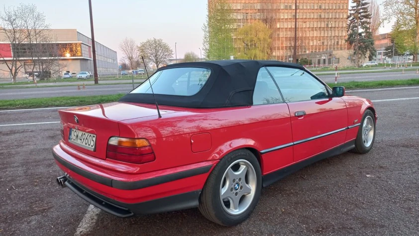 BMW Seria 3 E36 318i 1995 - zdjęcie dodatkowe nr 4