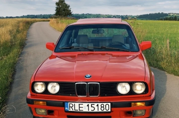 BMW Seria 3 318is 1990 - zdjęcie dodatkowe nr 5