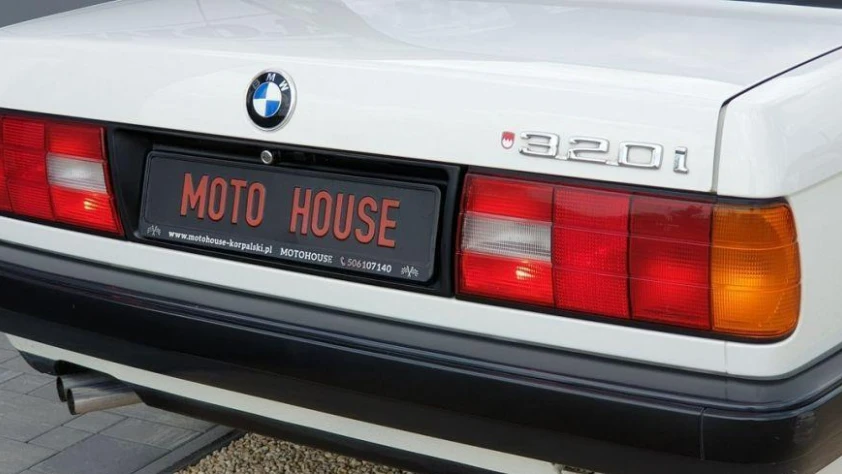 BMW Seria 3 E30 320  1987 - zdjęcie dodatkowe nr 7