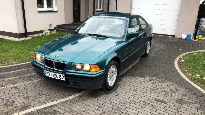 BMW Seria 3 E36 320i  1992 - zdjęcie główne