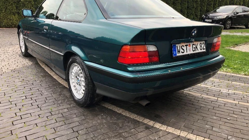 BMW Seria 3 E36 320i  1992 - zdjęcie dodatkowe nr 4