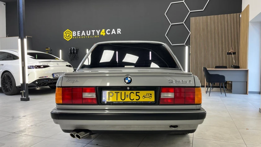 BMW Seria 3 325i 1987 - zdjęcie dodatkowe nr 8