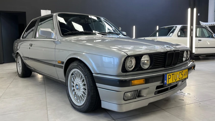 BMW Seria 3 325i 1987 - zdjęcie dodatkowe nr 10