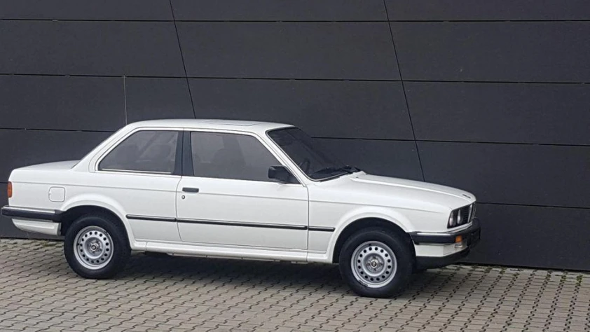 BMW Seria 3 E30 325ix  1986 - zdjęcie dodatkowe nr 1