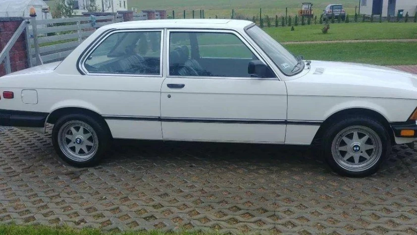 BMW Seria 3 E21 320i 1982 - zdjęcie dodatkowe nr 1