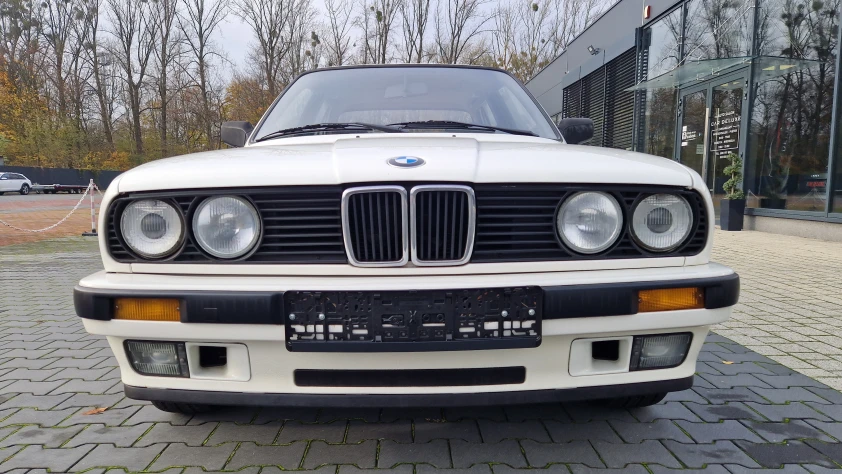 BMW Seria 3 E30 318i 1988 - zdjęcie dodatkowe nr 6