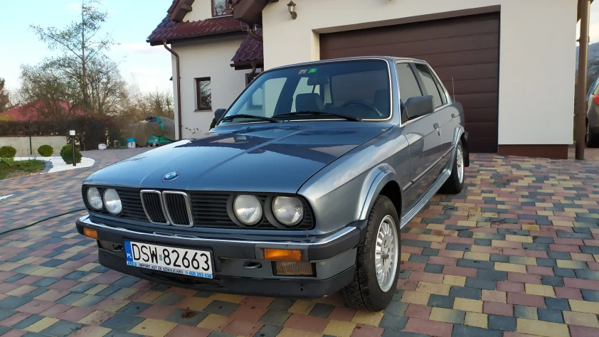 BMW Seria 3 E30 325ix 1987 - zdjęcie główne