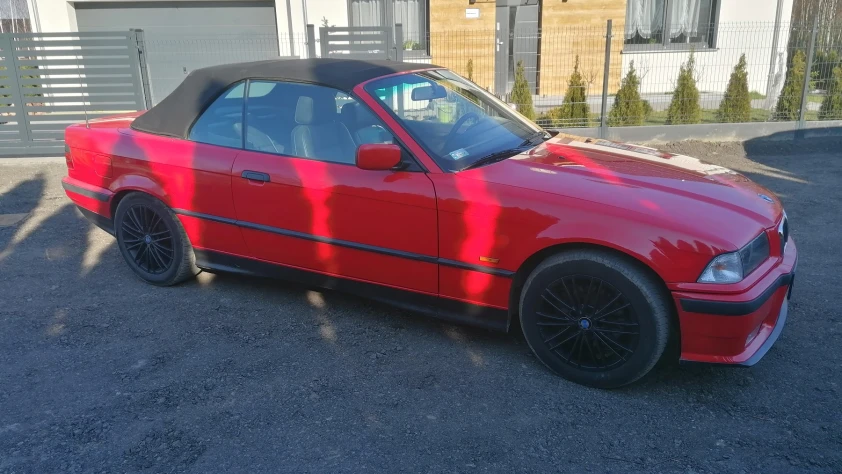 BMW Seria 3 e36 320i cabrio 1997 - zdjęcie dodatkowe nr 5