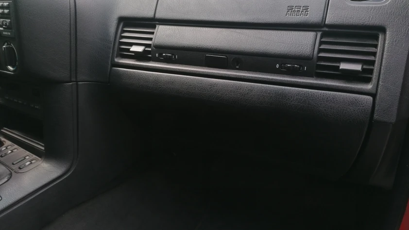 BMW Seria 3 e36 320i cabrio 1997 - zdjęcie dodatkowe nr 17