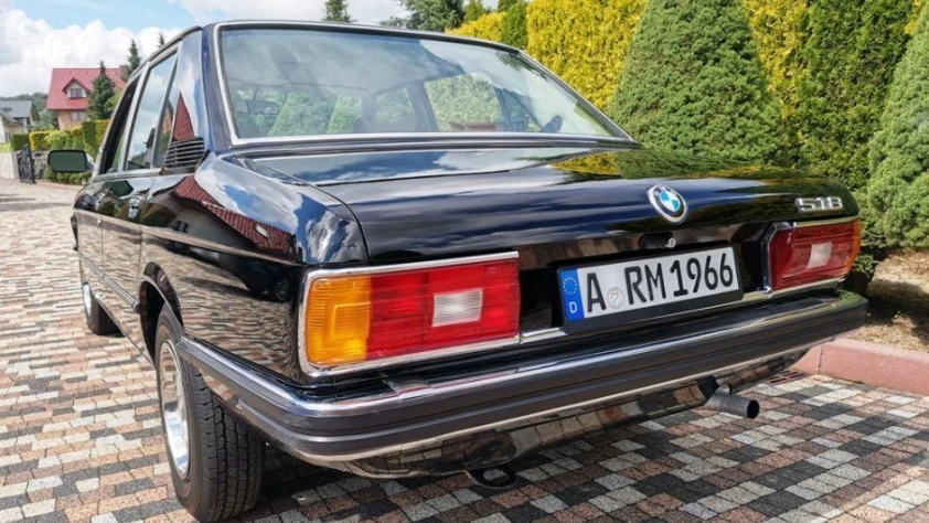 BMW Seria 5 E12 518  1977 - zdjęcie dodatkowe nr 4