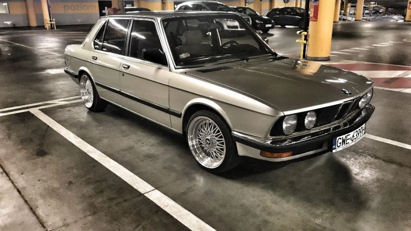 BMW Seria 5 E28 525  1986 - zdjęcie dodatkowe nr 2