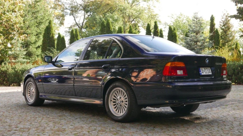 BMW Seria 5 525i 2001 - zdjęcie dodatkowe nr 4