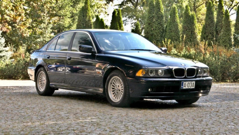 BMW Seria 5 525i 2001 - zdjęcie dodatkowe nr 6