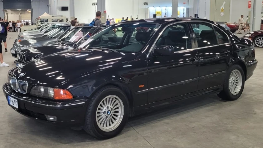 BMW Seria 5 528i 1996 - zdjęcie dodatkowe nr 1