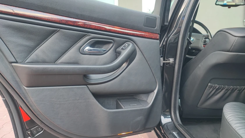 BMW Seria 5 528i 1996 - zdjęcie dodatkowe nr 7