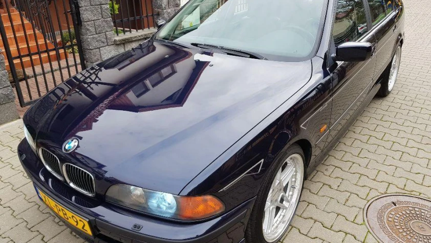 BMW Seria 5 E39 535i  1999 - zdjęcie główne