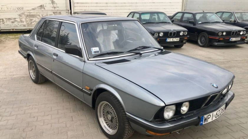 BMW Seria 5 E28 535i  1986 - zdjęcie dodatkowe nr 1
